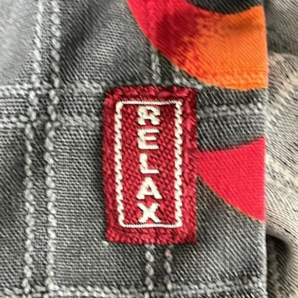 Tommy Bahama 100% Silk Floral Button Front Short Sleeve Shirt - Size Medium - Picture 8 of 8